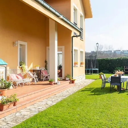 Дом отдыха Bright In With Garden And Barbecue
