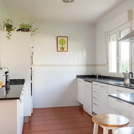 Дом отдыха Bright In With Garden And Barbecue